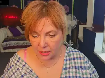 Stripchat Adult Webcams of Kira_Kenett