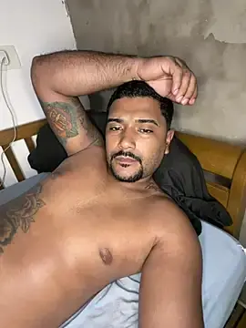Stripchat Watch Live Sex Cams of Pretotatuado777