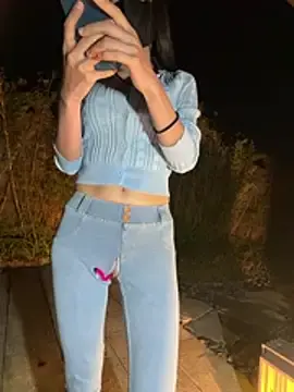 Stripchat Live Sex Cam of xiao-Lin