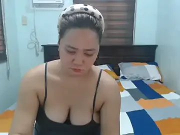 Stripchat Adult Video Chat of Hello_Kiffy69