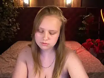 Stripchat Live Sex Cam of CrystallPaws