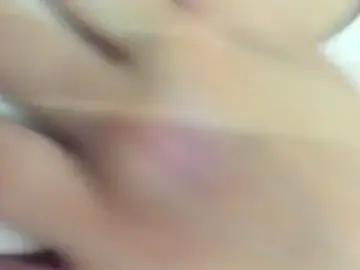 Stripchat Live Sex Cam of im_lucky_adam