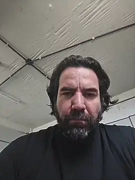 Stripchat Sex Cam of MysterBearMG