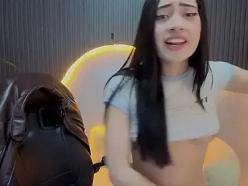 Stripchat Sex Cam of Skyhoney_tp