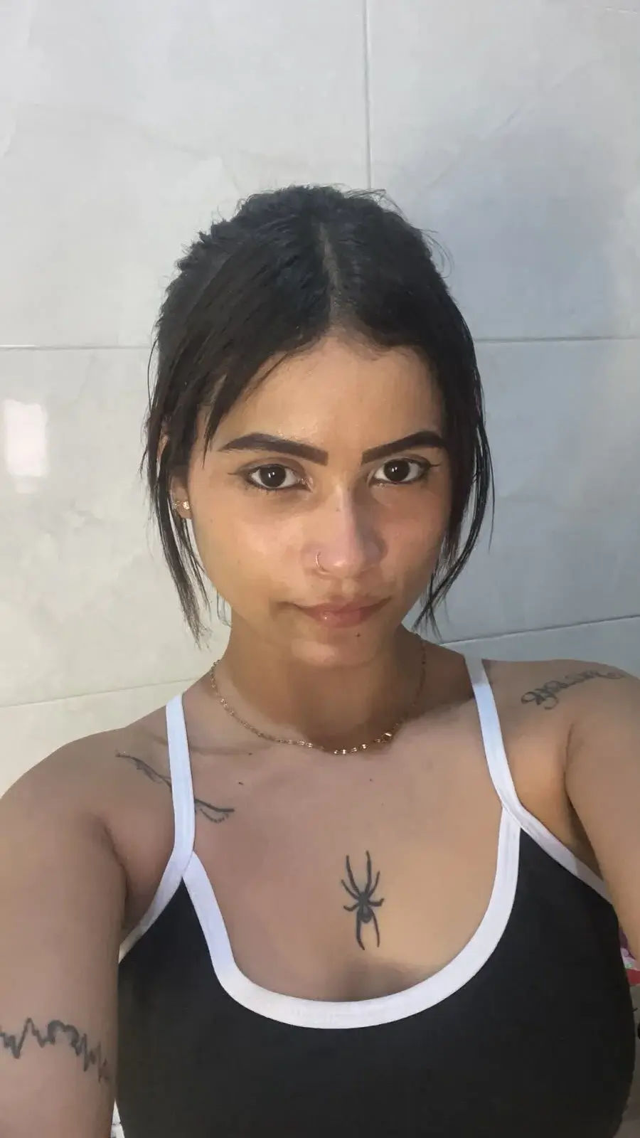 hot_skinny_xcam