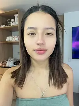 Stripchat Sex Cam of Sofia18_pinkk