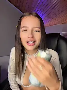 Stripchat Free Porn Cam of Sofia18_pinkk
