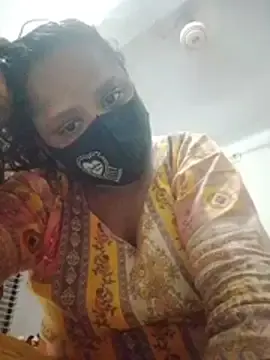 Stripchat Free Porn Cam of Cuti_Maya_50