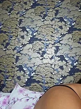 Stripchat Free Porn Cam of Crissdesire