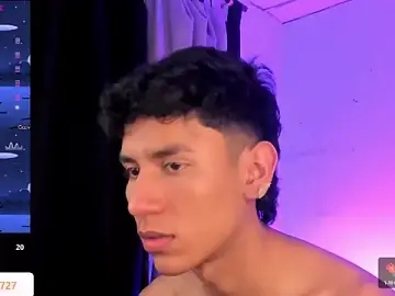 Stripchat Free Live Porn of Damien_Howard