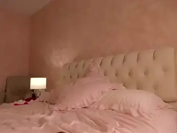 Stripchat Free Porn Cam of DeanUnnold