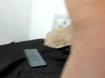 Stripchat Sex Cam of SEXXYLATINCOUPLE1