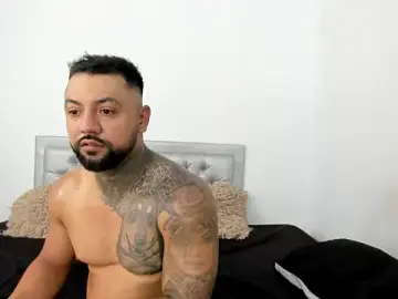 Stripchat Best live sex cam show of SEXXYLATINCOUPLE1
