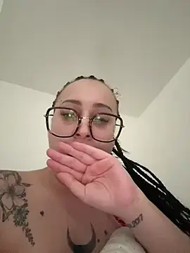 Stripchat Sex Cam of queenlo_xxx