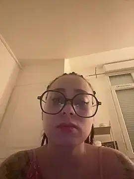 Stripchat Live Sex of queenlo_xxx
