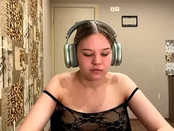 Stripchat Free Porn Cam of HellyRay