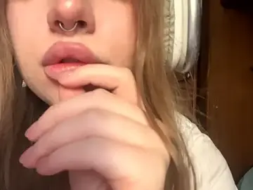 Stripchat Adult Video Chat of MyrtisBrighter