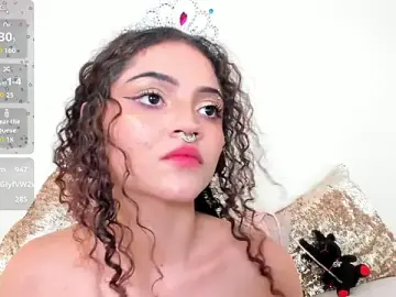 Stripchat Free Porn Cam of nikki_uwuu