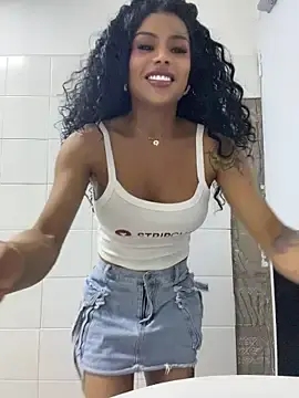Stripchat Live Sex Cam of HOT_LADY_777