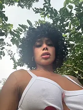 Stripchat Live Sex Cam of HOT_LADY_777
