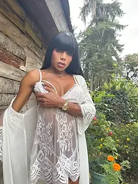 Stripchat Sex Cam of HOT_LADY_777
