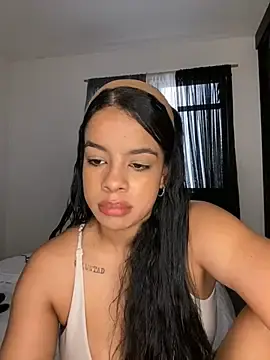 Stripchat Sex Cam of trianawhite