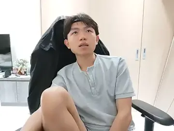 Stripchat Watch Live Sex Cams of mochi8802