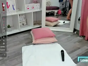 Stripchat Free Live Porn of EmaBrownie