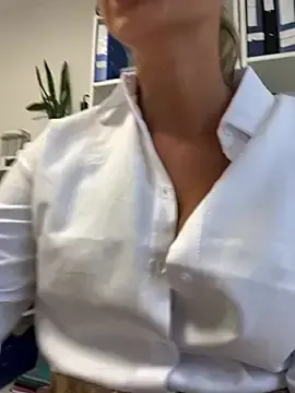 Stripchat Live Porn of Hii_Lolla