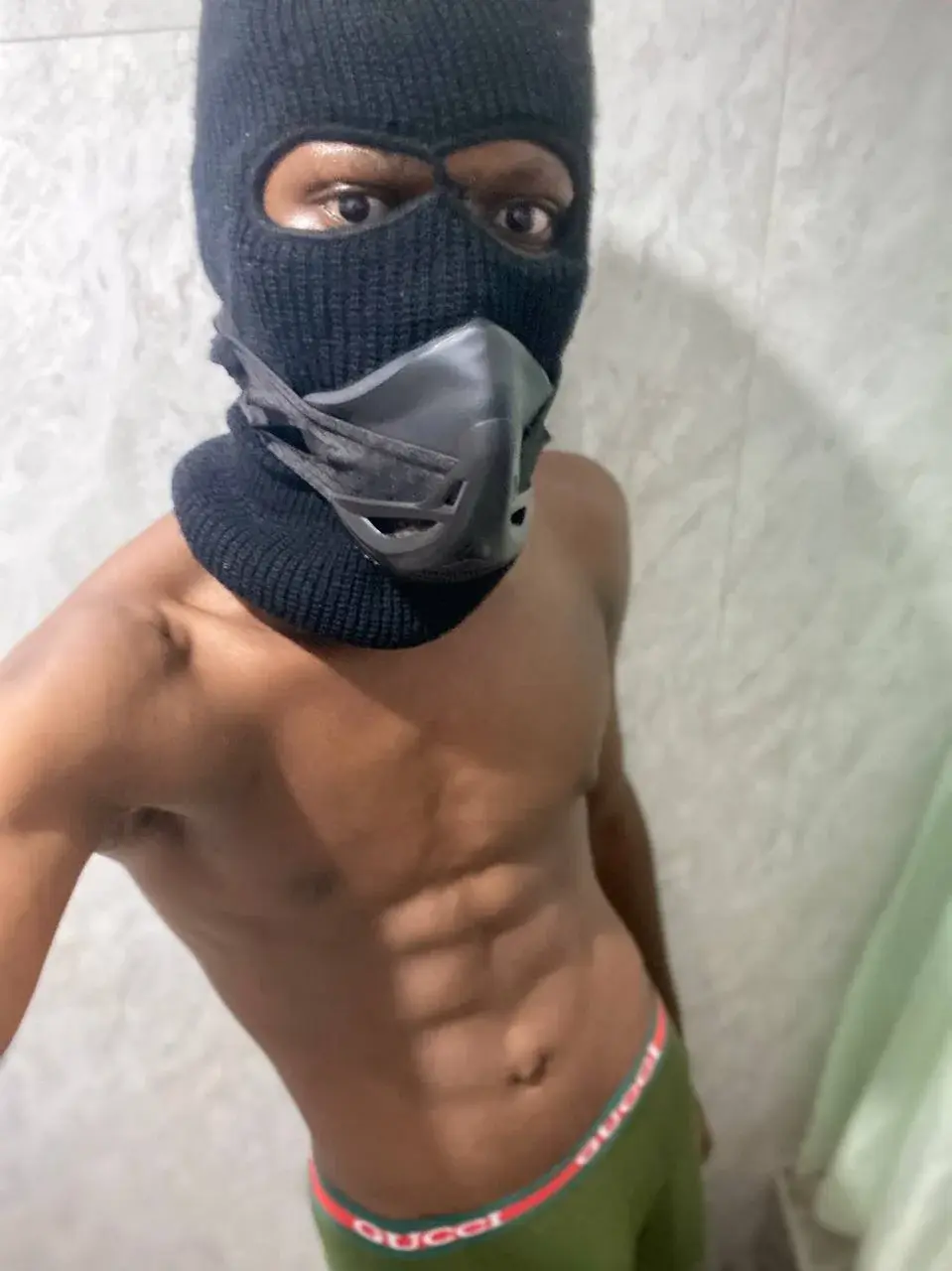 Jaydemasked