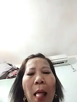 Stripchat Free Porn Cam of MYAMYA20