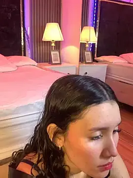Stripchat Live Sex Cam of SsexCouplee