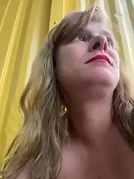 Stripchat Adult Webcam of mango-kitty