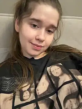Stripchat Live Sex of HornyGirlH