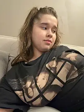 Stripchat Live Sex Cam of HornyGirlH
