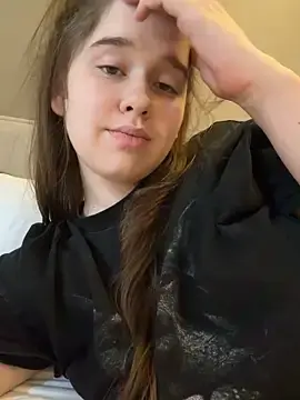 Stripchat Sex Cam of HornyGirlH