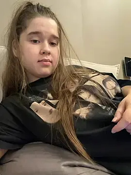 Stripchat Live Sex of HornyGirlH