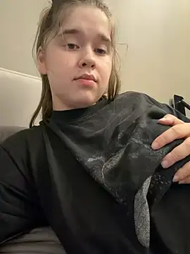 Stripchat Live Sex of HornyGirlH