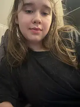 Stripchat Live Sex Cam of HornyGirlH