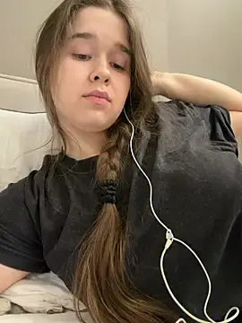 Stripchat Live Sex of HornyGirlH