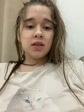 Stripchat Free Live Porn of HornyGirlH