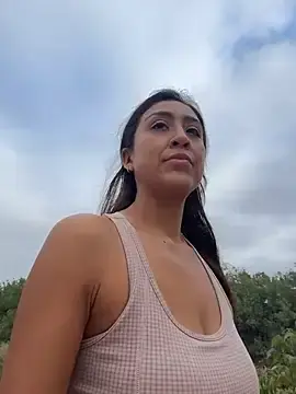 Stripchat Sex Cam of SonnySoless2