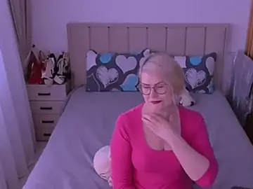 Stripchat Adult Webcam of sabrinamacmarren