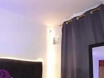 Stripchat Watch Live Sex Cams of Nicol_Love0