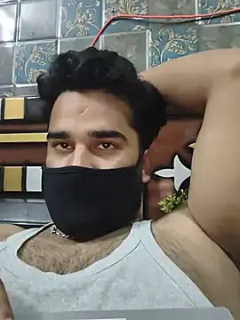 Stripchat Adult Webcam of BeardKingoBack