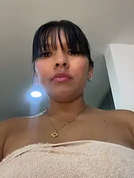 Stripchat Live Sex Cam of BrendaCrean