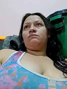Stripchat Live Sex Cam of Nyla_velvet