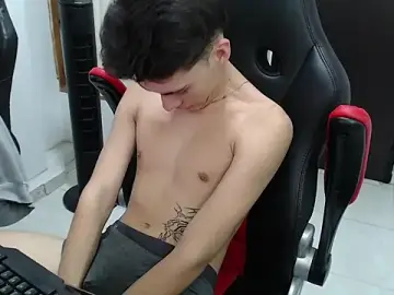 Stripchat Watch Live Sex Cams of Hiso_kai