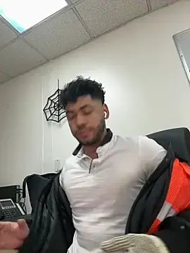 Stripchat Watch Live Sex Cams of Karimfucku