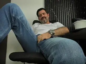 Stripchat Watch Live Sex Cams of Max_QuintanaDaddy